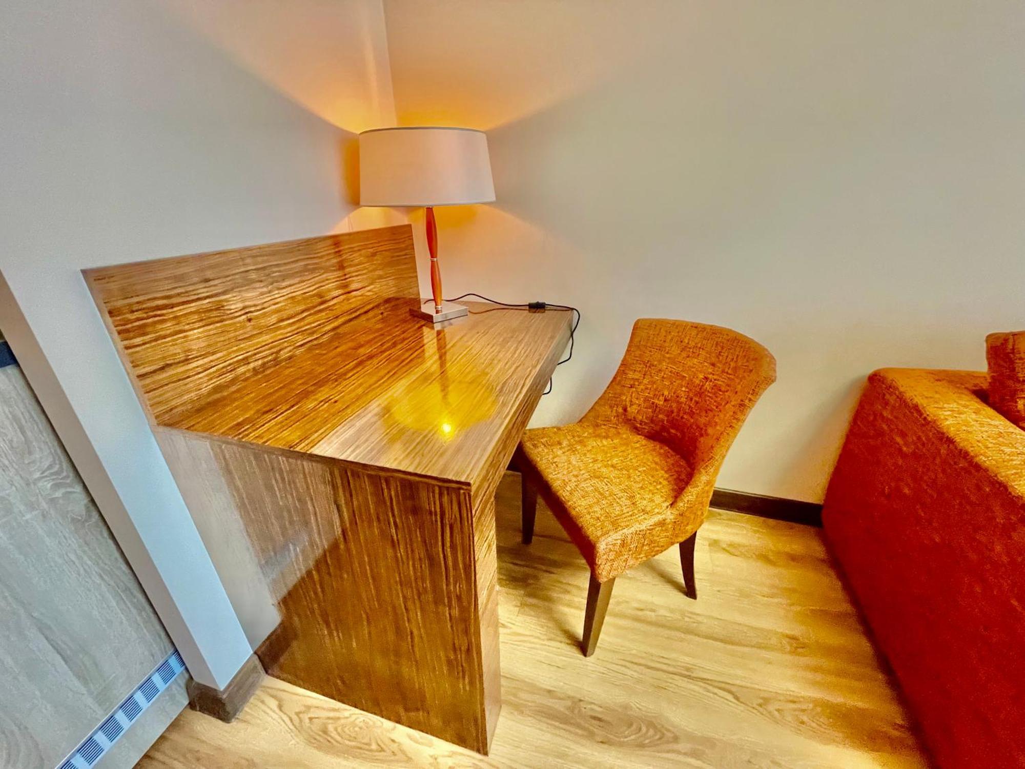 Royal Studio Apartment With A Perfect View - Yamaluxe 부쿠레슈티 외부 사진